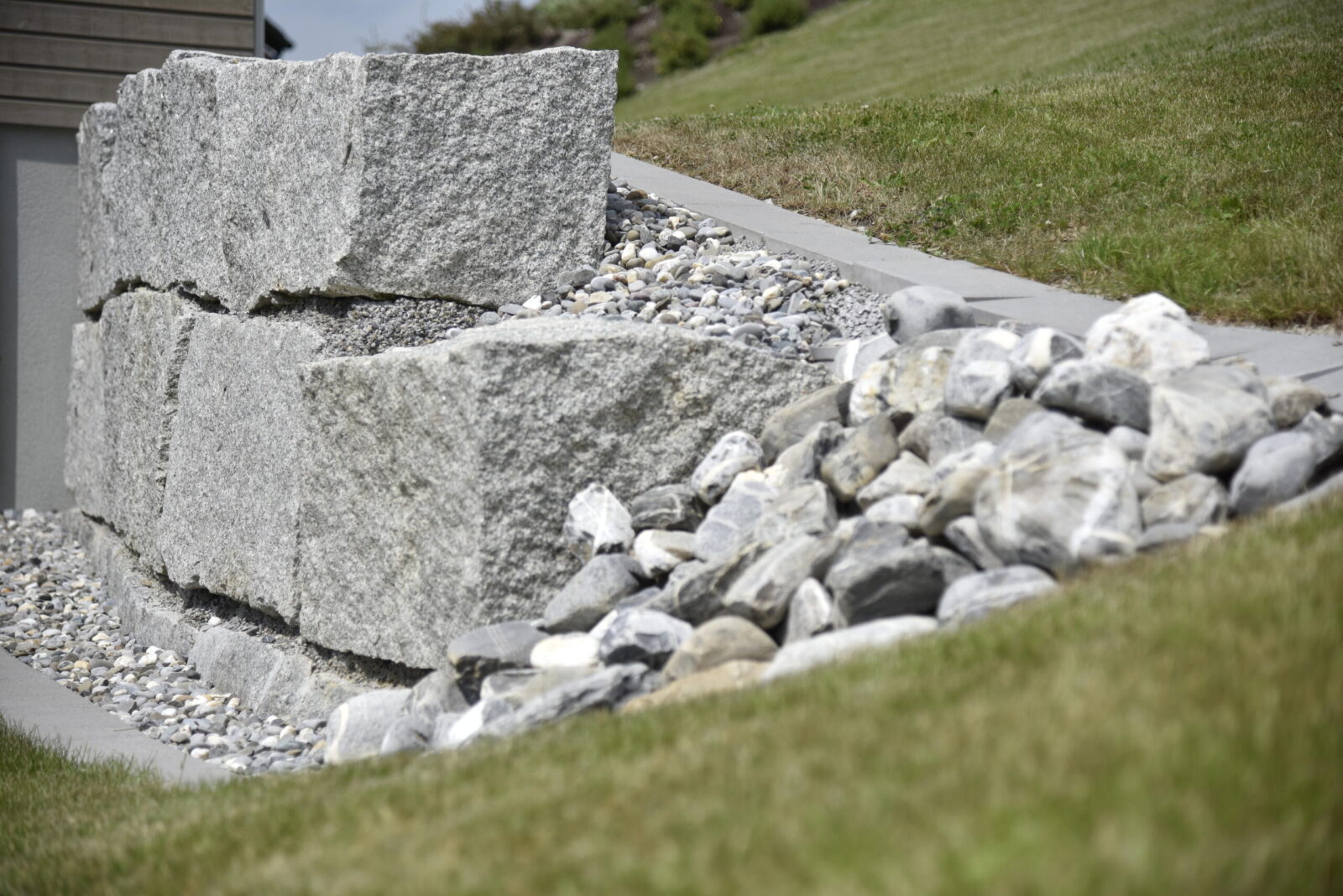Mauerwerk aus wildem Granit